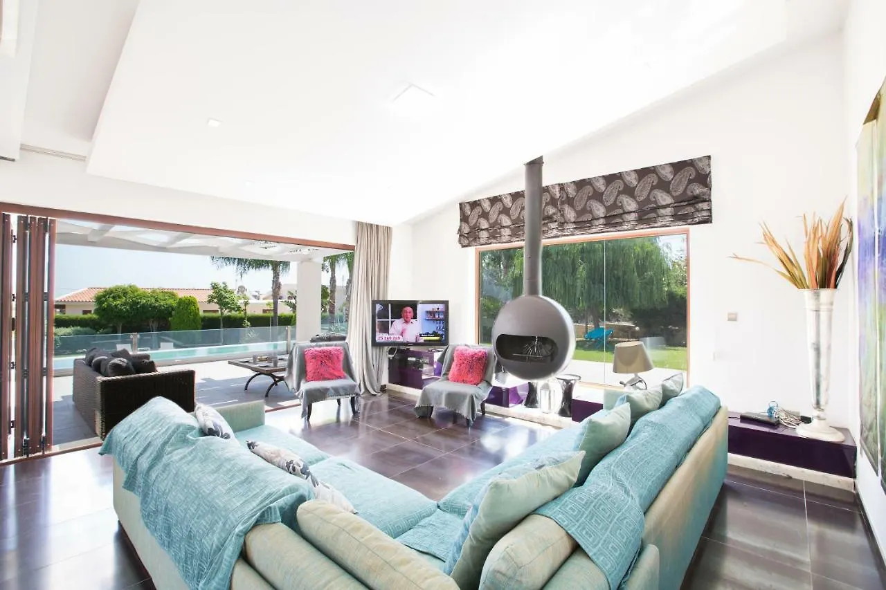 Oscar Domain Villa Protaras 0*,  Kıbrıs